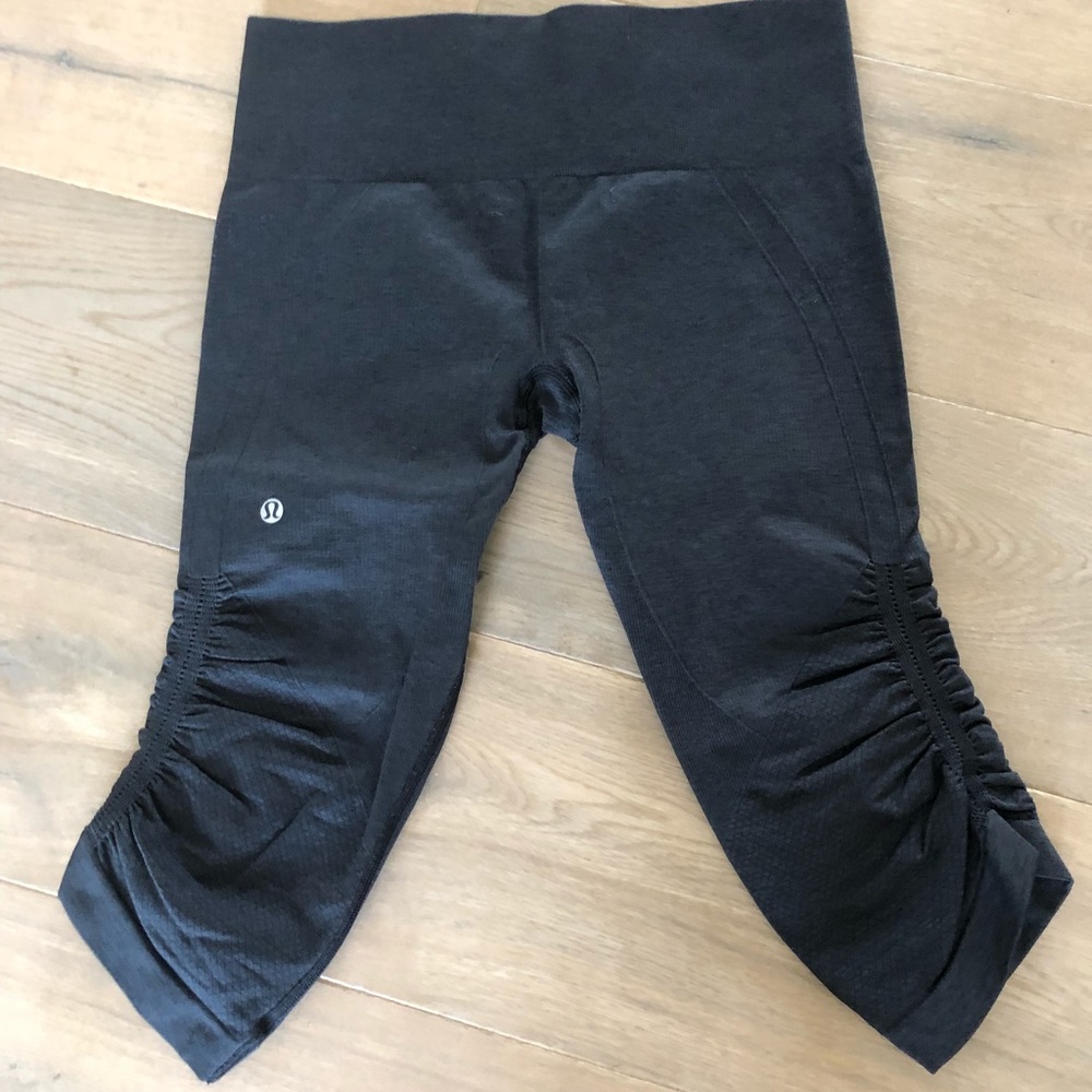 Lululemon In the flow crop seamless leggings